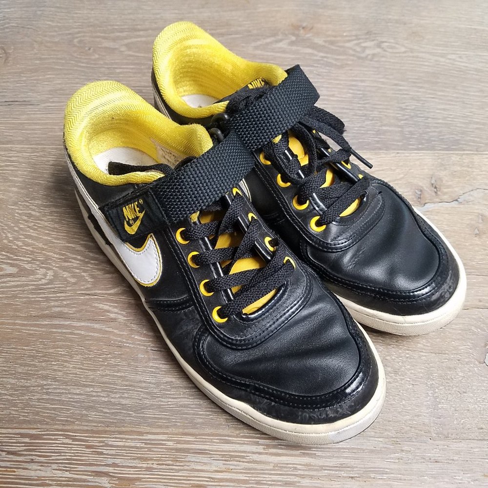 NIKE Vandal Low Yellow/Black Leather Sneakers Shoes Mens SZ 9.5